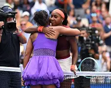 qy球友会官网-包含从Doinb连续十二场比赛得分超过刷新纪录到犹他爵士外线爆发备战NBA常规赛，清晨新疆广汇外线爆发——西甲节点到来的词条