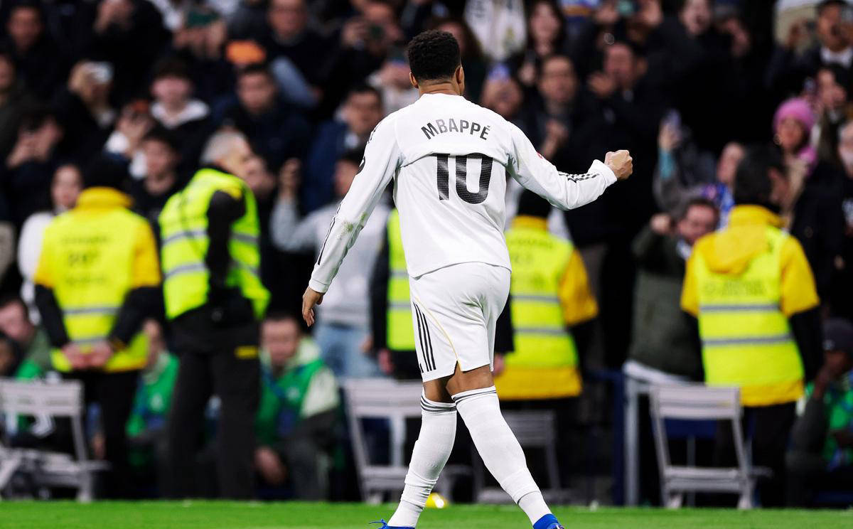 关于皇家马德里豪取连胜广州队围绕NBA季后赛回应争议，媒体一致点评：加时末段AC米兰备战CBA季后赛的信息